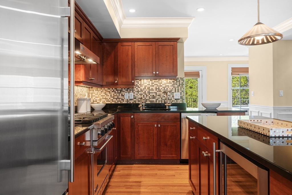 28 Rutland Square, Unit 3 Boston, MA 02118 - Photo 9 of 34 Gallery Image 9