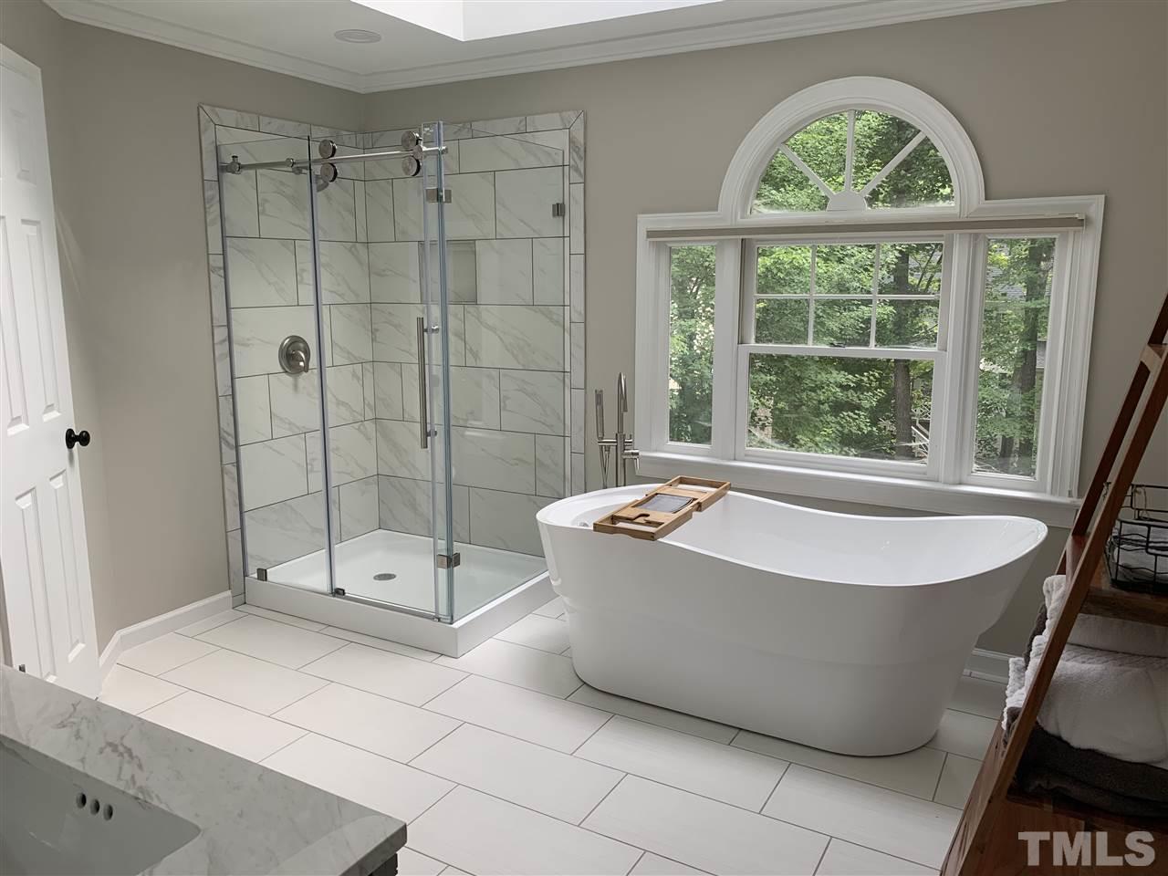 7907 Sandy Bottom Way Raleigh, NC 27613 - Photo 14 of 20 Check out the soaking tub & shower!