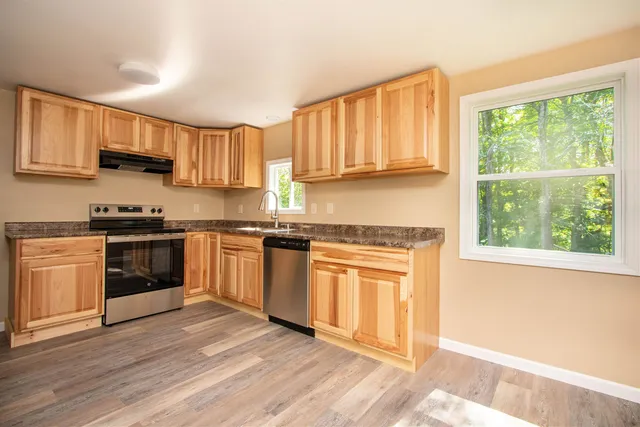 $229,000 | 98 Rod Key Street, Lyndon, VT 05851