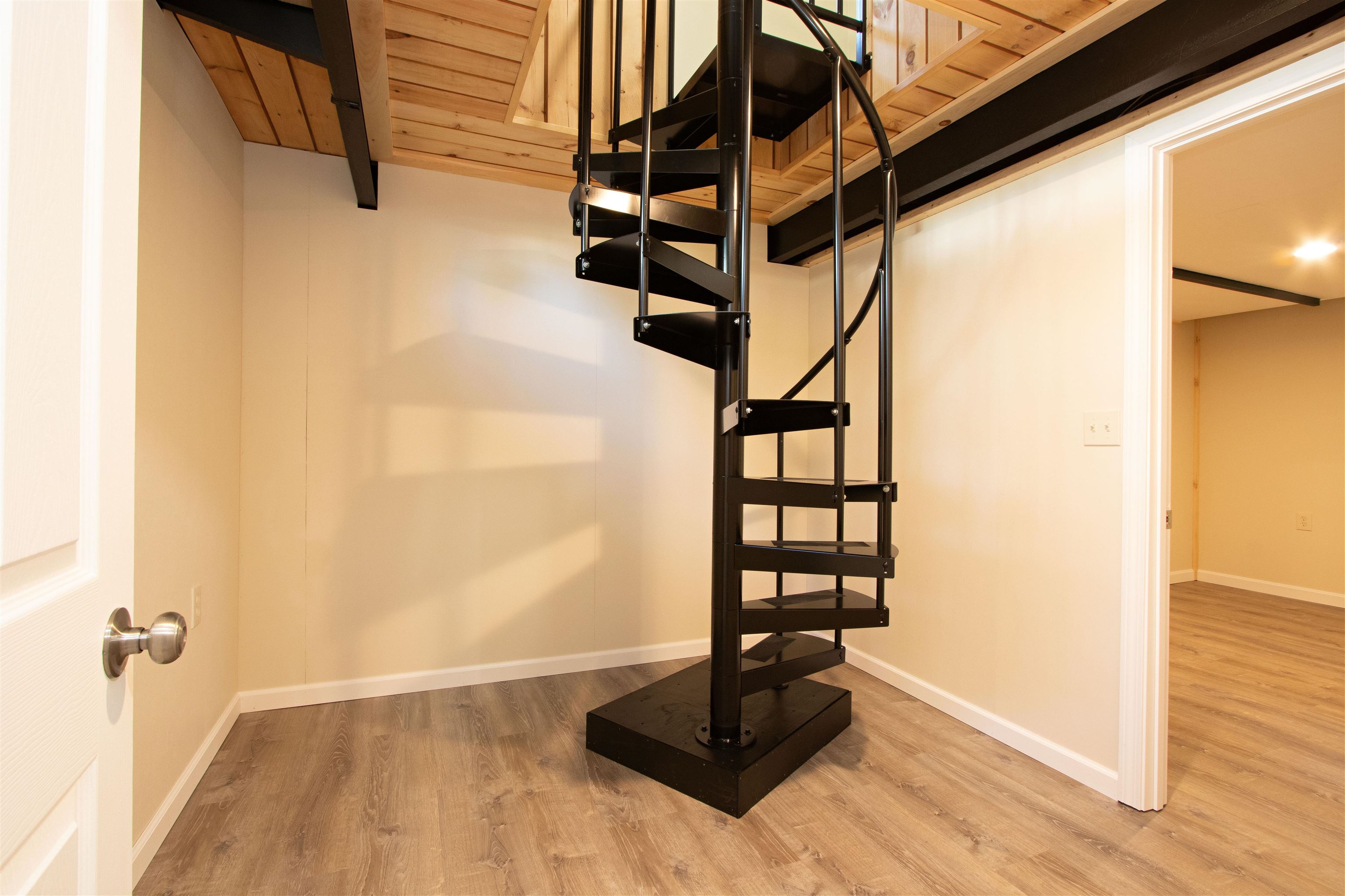 98 Rod Key Street Lyndon, VT 05851 - Photo 28 of 42