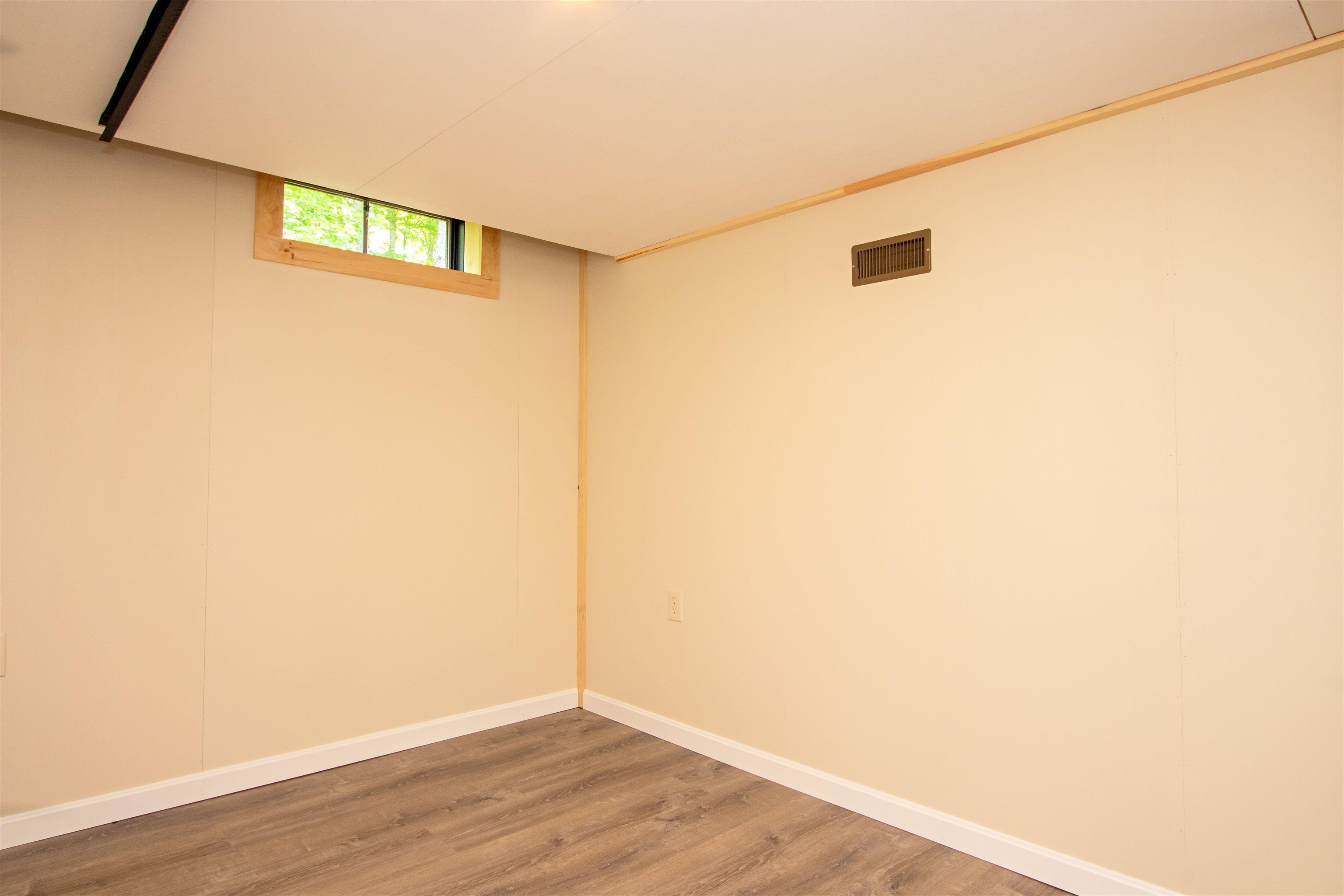 98 Rod Key Street Lyndon, VT 05851 - Photo 30 of 42