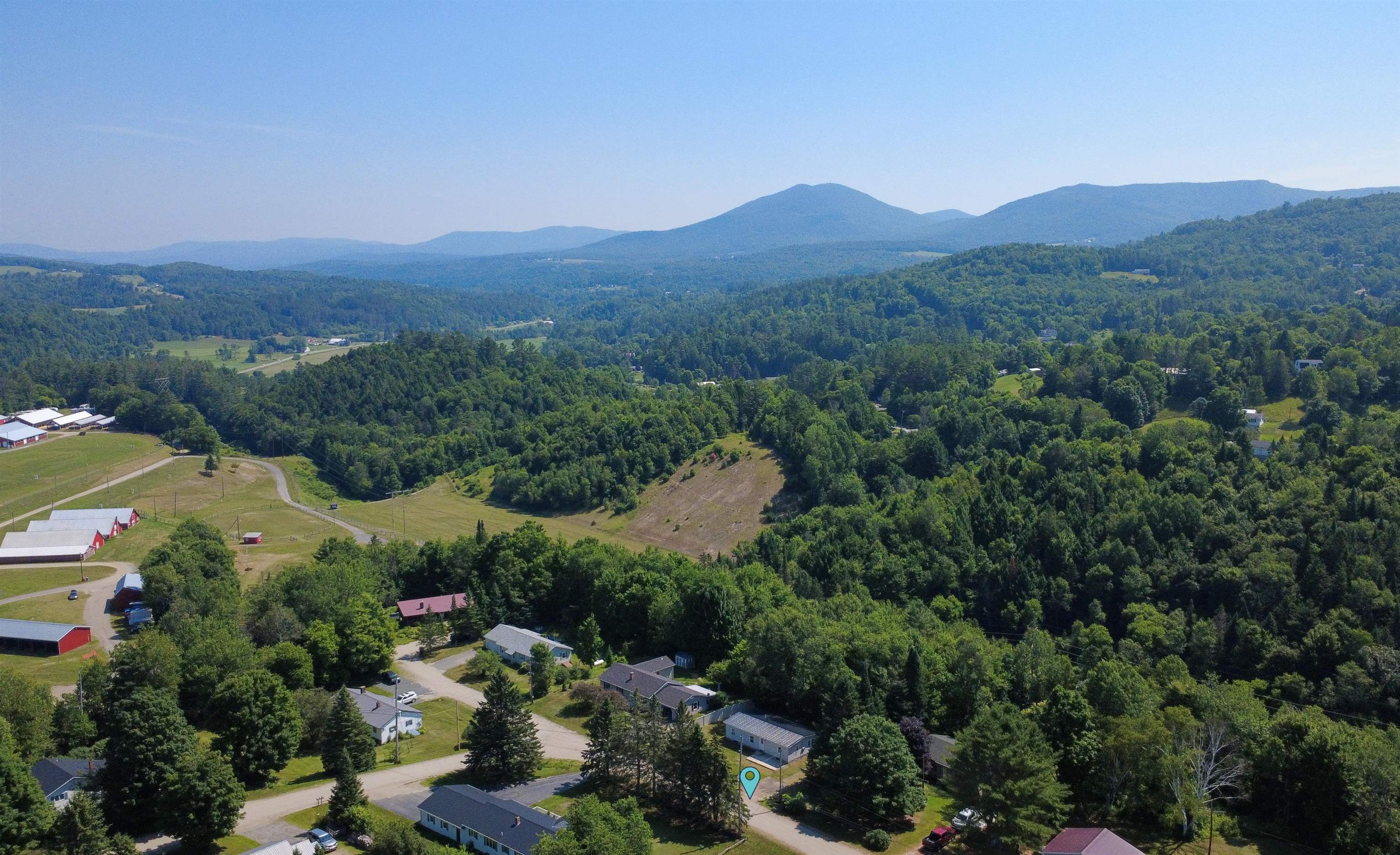 98 Rod Key Street Lyndon, VT 05851 - Photo 3 of 42