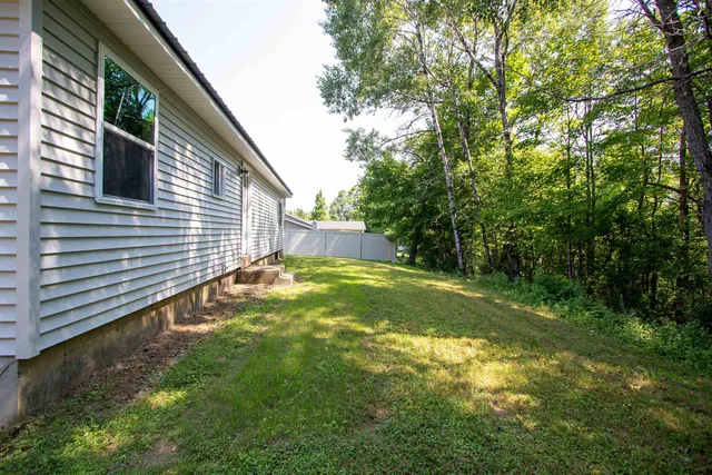 $229,000 | 98 Rod Key Street, Lyndon, VT 05851