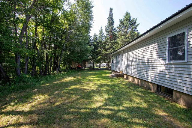 $229,000 | 98 Rod Key Street, Lyndon, VT 05851