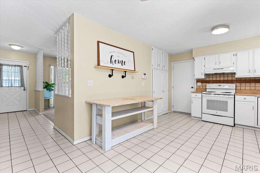 904 Fort Henry Road Belleville, IL 62221 - Photo 9 of 35