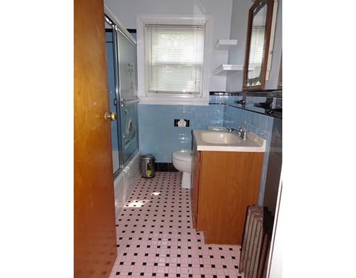 95 Birchwood Road Methuen, MA 01844 - Photo 8 of 31 Gallery Image 8