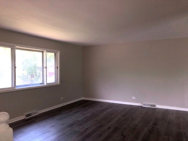 418 Assembly Drive Bolingbrook, IL 60440 - Photo 4 of 30