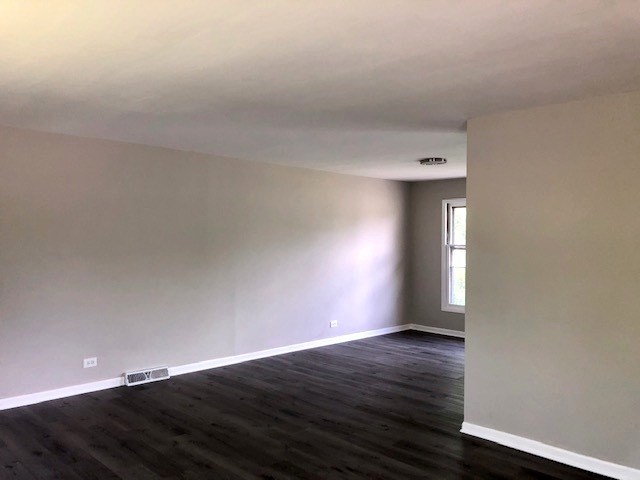 418 Assembly Drive Bolingbrook, IL 60440 - Photo 6 of 30
