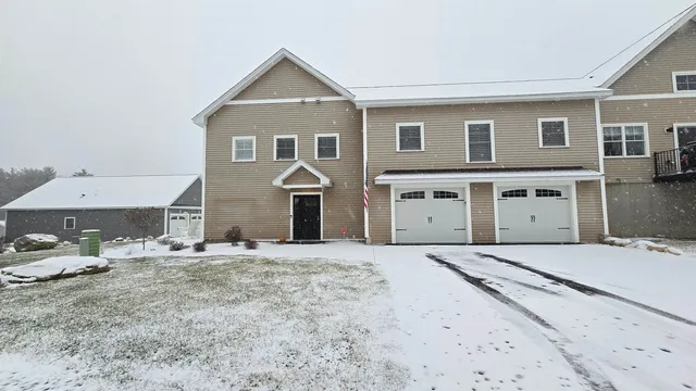 $2,950 | 24 John Hardie Way, Chichester, NH 03258