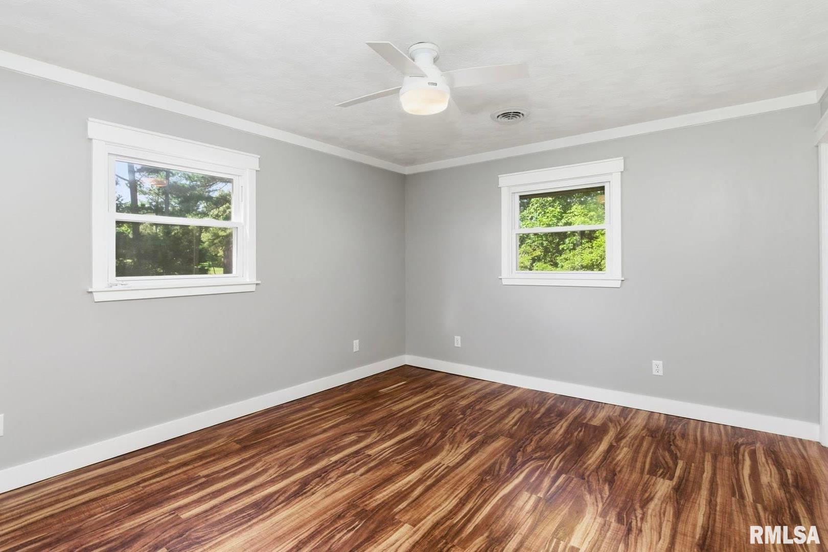 2585 Market Road Marion, IL 62959 - Photo 17 of 29