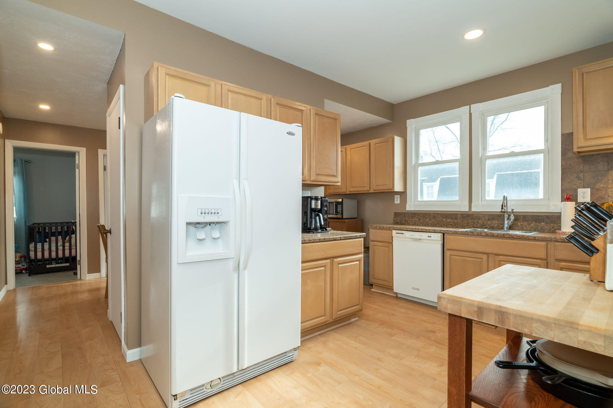 161 Consaul Road Colonie, NY 12205 - Photo 15 of 35 16-web-or-mls-159ConsaulRd-16