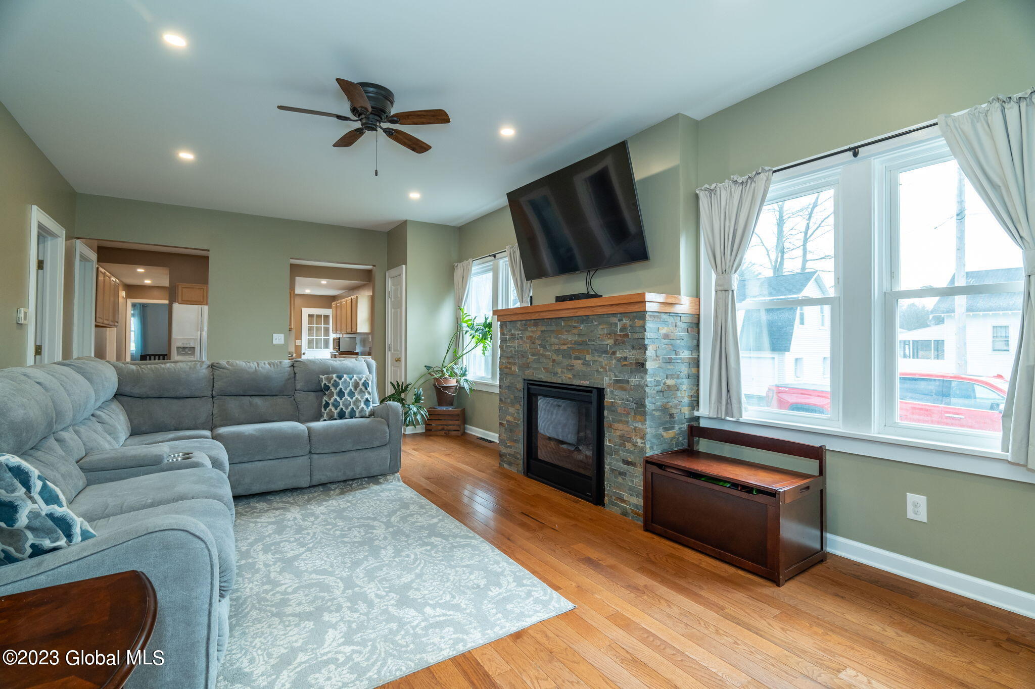 161 Consaul Road Colonie, NY 12205 - Photo 7 of 35 8-web-or-mls-159ConsaulRd-8