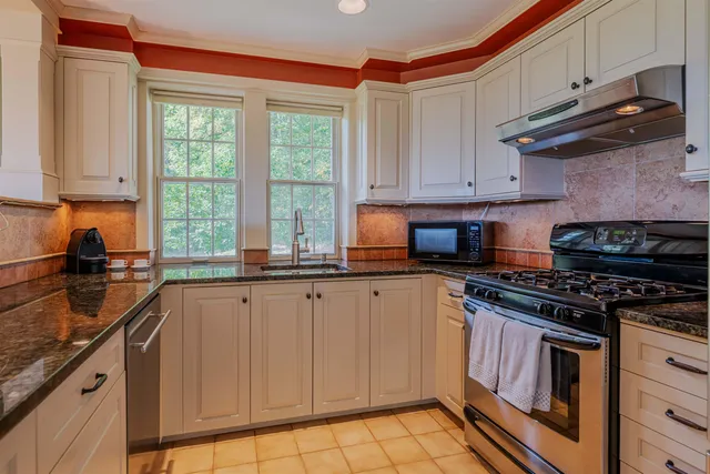 $587,000 | 330 Deer Run Road, Pawlet, VT 05761