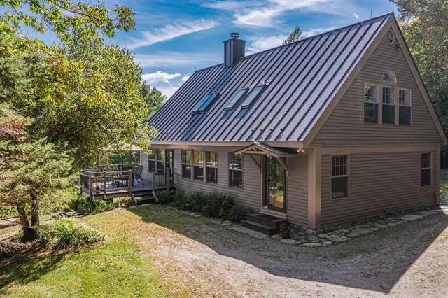 $587,000 | 330 Deer Run Road, Pawlet, VT 05761