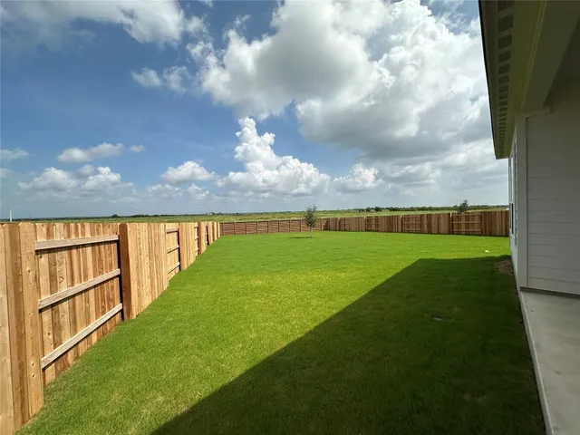 $519,900 | 305 East Luna Blue Lane, Jarrell, TX 76537