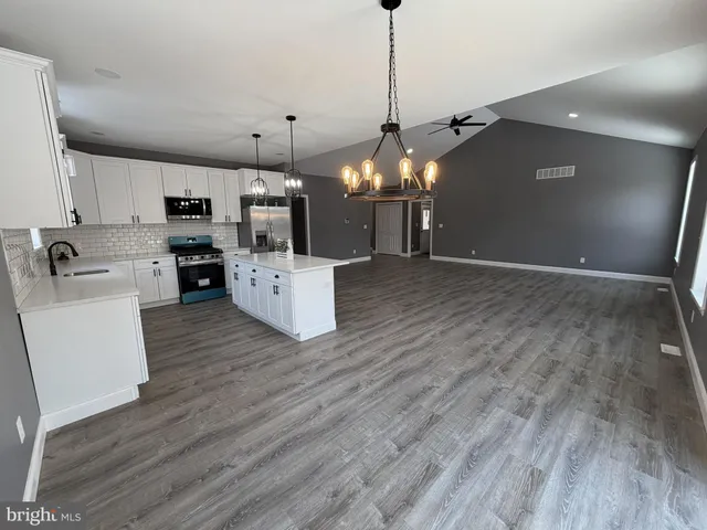 $579,900 | 661 South Blue Bell Road, Vineland, NJ 08360