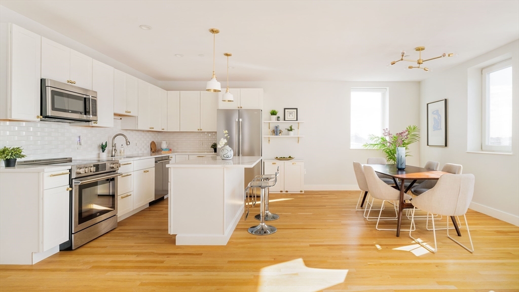 52 Fisher Avenue, Unit 401 Boston, MA 02120 - Photo 12 of 33