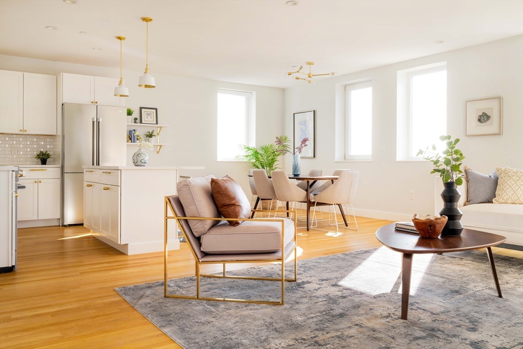 52 Fisher Avenue, Unit 401 Boston, MA 02120 - Photo 13 of 33