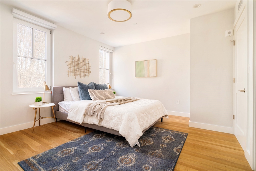 52 Fisher Avenue, Unit 401 Boston, MA 02120 - Photo 17 of 33