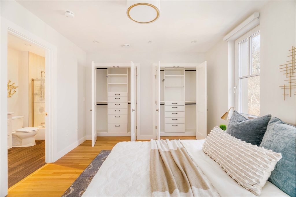 52 Fisher Avenue, Unit 401 Boston, MA 02120 - Photo 18 of 33