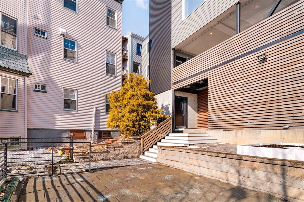 52 Fisher Avenue, Unit 401 Boston, MA 02120 - Photo 29 of 33