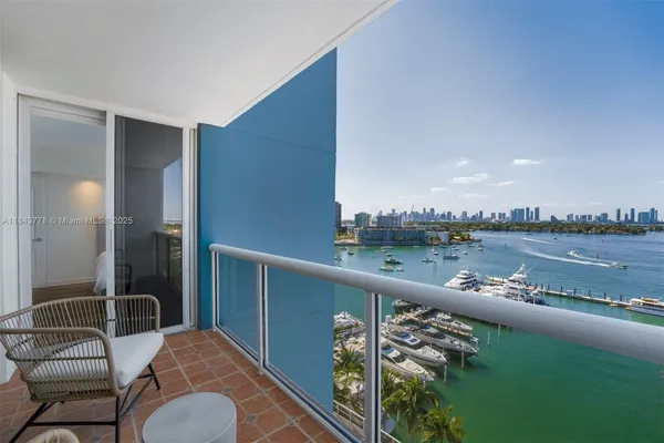 $7,800 | 1800 Sunset Harbour Drive, Unit 1208, Miami Beach, FL 33139