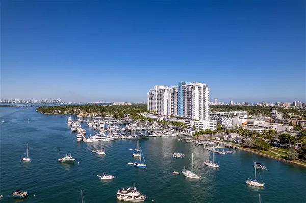 $7,800 | 1800 Sunset Harbour Drive, Unit 1208, Miami Beach, FL 33139