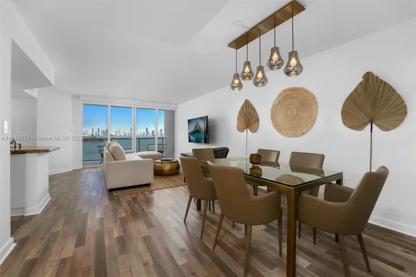 $7,800 | 1800 Sunset Harbour Drive, Unit 1208, Miami Beach, FL 33139