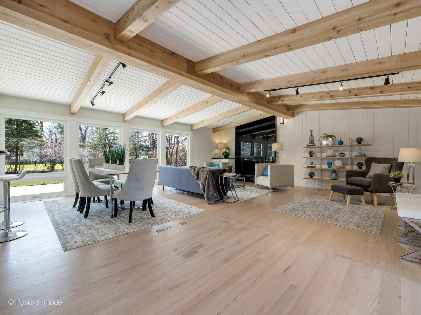 1906 Berkeley Road Highland Park, IL 60035 - Photo 3 of 28 a living room with furniture and a wooden floor