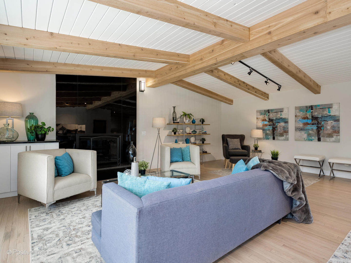 1906 Berkeley Road Highland Park, IL 60035 - Photo 6 of 28 a living room with furniture and wooden floor