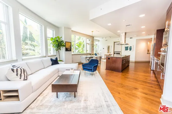 $8,245 | 10700 Wilshire Boulevard, Unit 609, Los Angeles, CA 90024