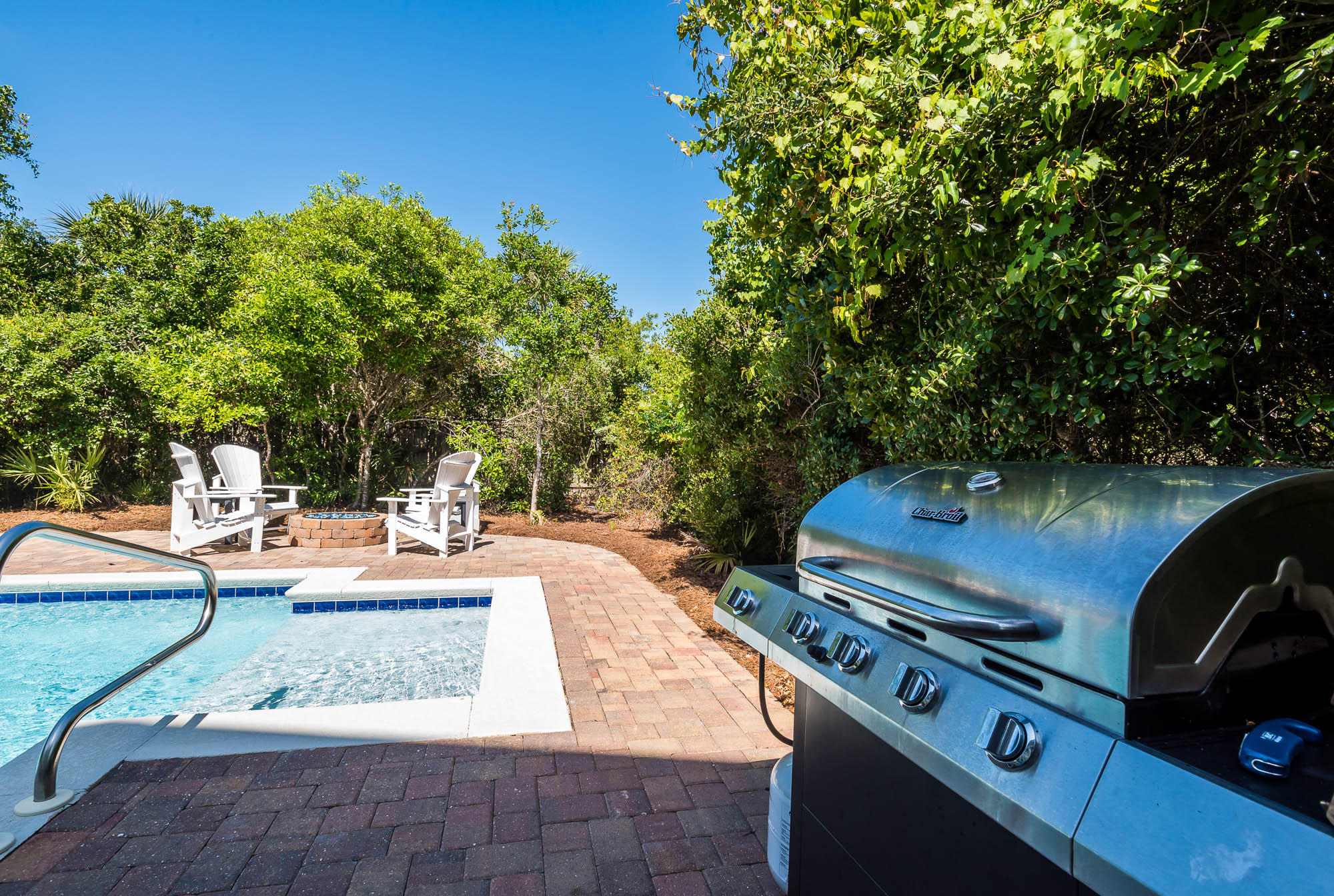 110 Gulf Point Road Santa Rosa Beach, FL 32459 - Photo 33 of 39 a view of a backyard with sitting area