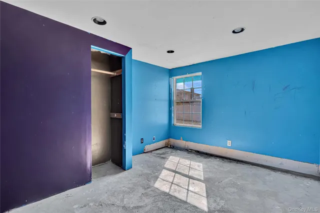 $540,000 | 90 30th Street, Copiague, NY 11726