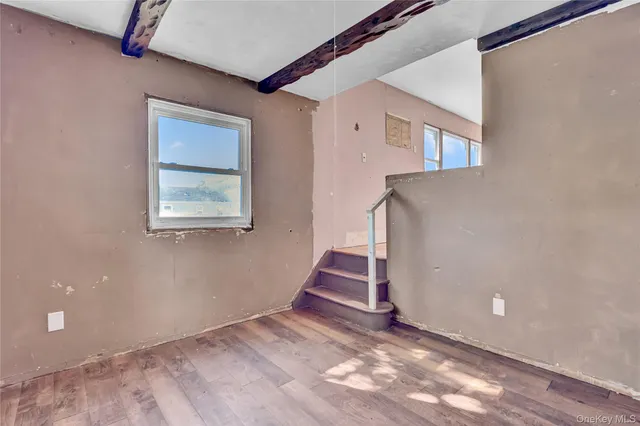 $540,000 | 90 30th Street, Copiague, NY 11726