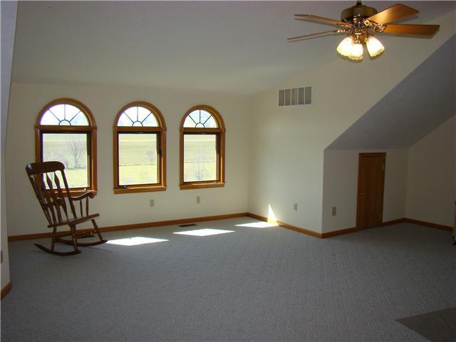 6560 Breece Road Mount Vernon, OH 43050 - Photo 12 of 18 Gallery Image 12