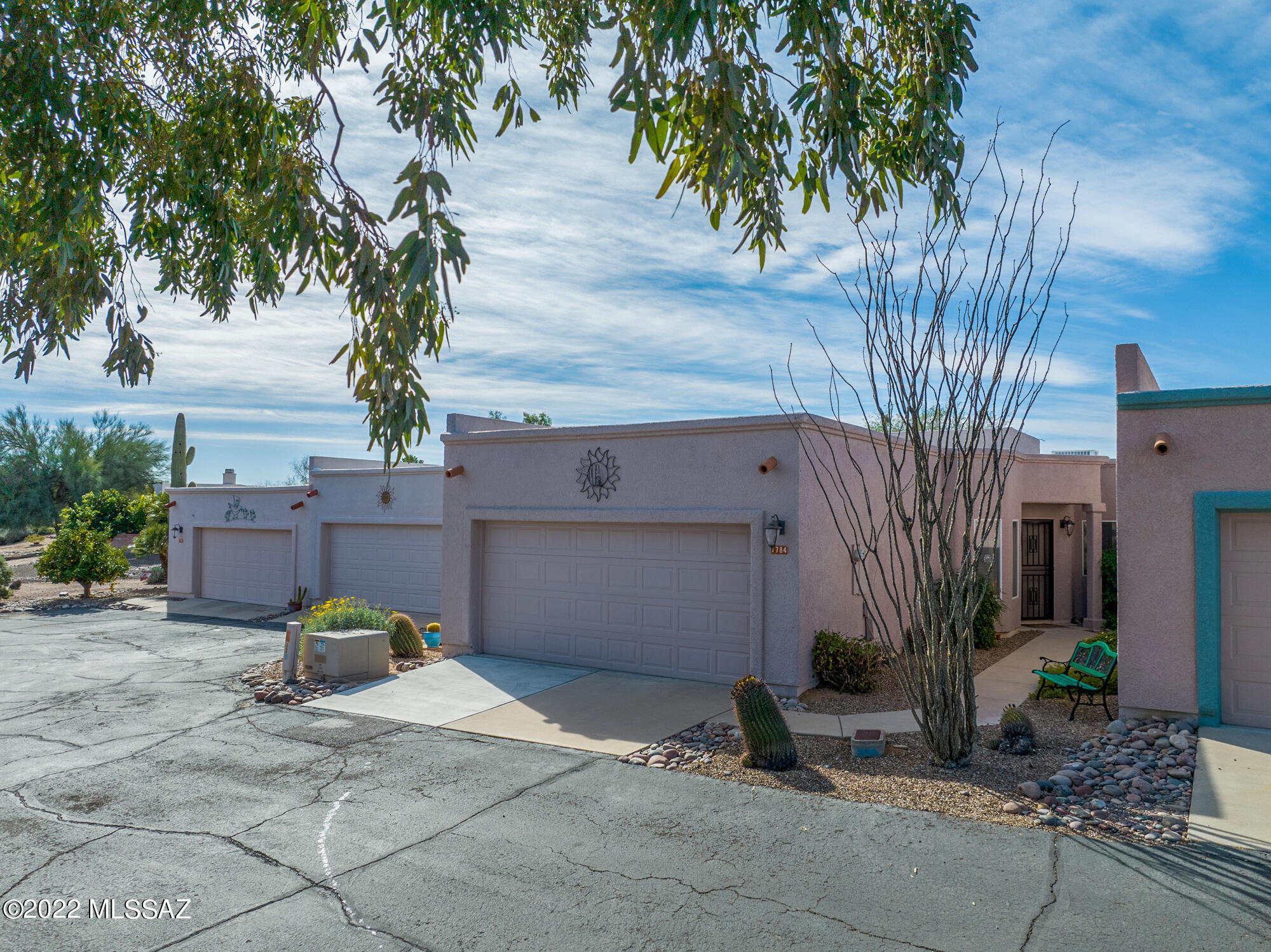 1784 North Rio Mayo Green Valley, AZ 85614 - Photo 2 of 40 Gallery Image 2