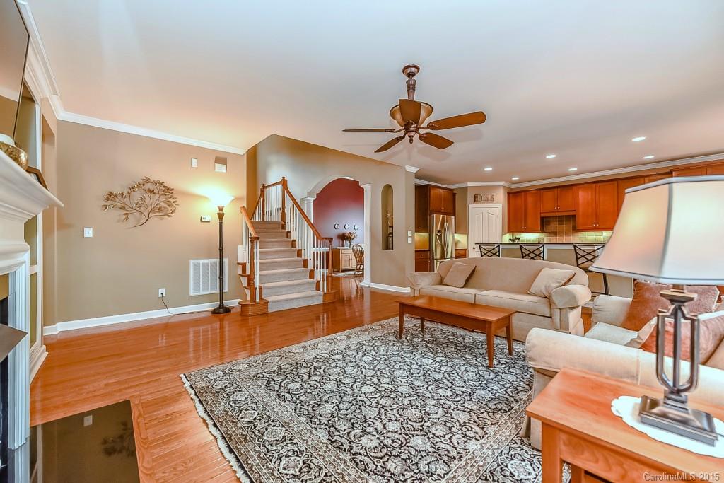 16609 Turtle Point Road Charlotte, NC 28278 - Photo 8 of 24 Gallery Image 8