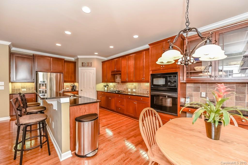 16609 Turtle Point Road Charlotte, NC 28278 - Photo 10 of 24 Gallery Image 10
