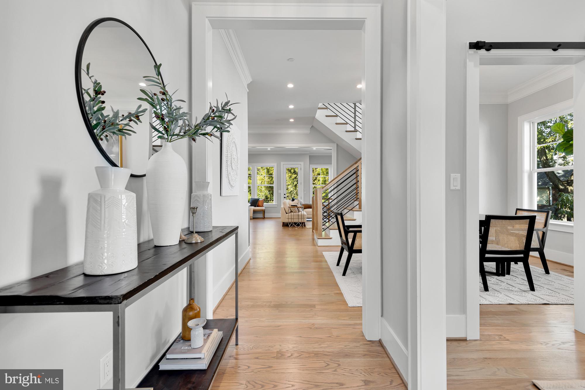 8612 Lancaster Drive Bethesda, MD 20814 - Photo 3 of 44