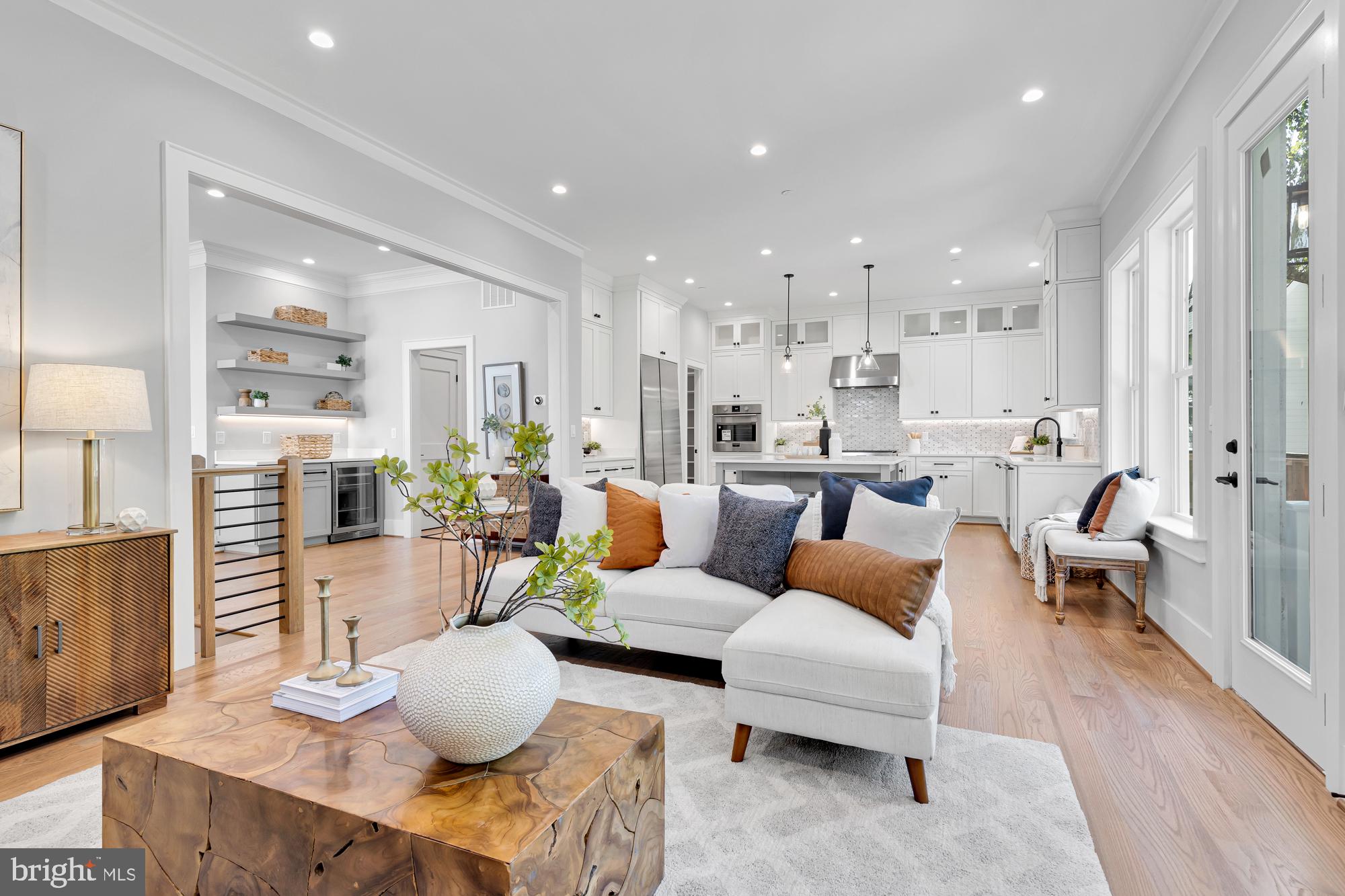 8612 Lancaster Drive Bethesda, MD 20814 - Photo 9 of 44