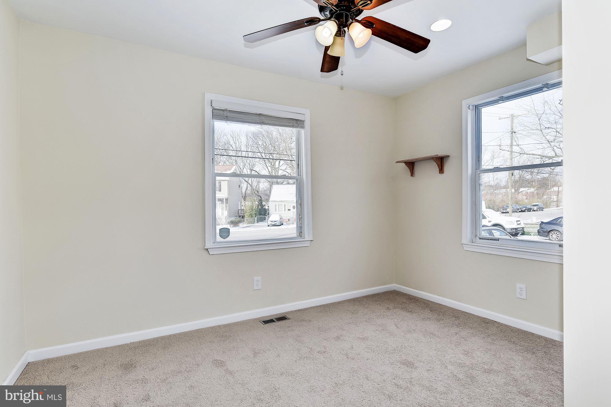 27 Stemmers Run Road Baltimore, MD 21221 - Photo 10 of 21 Master Bedroom