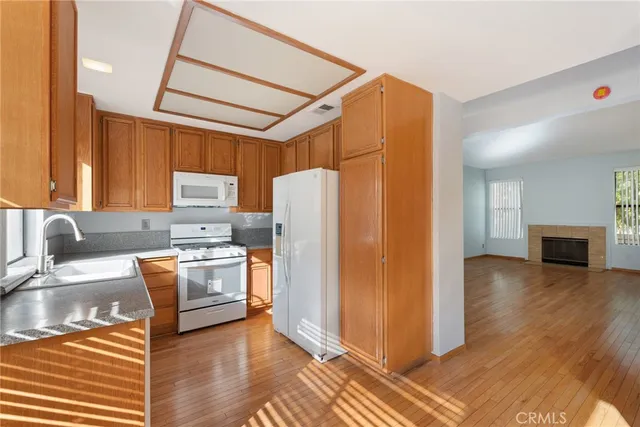 $899,000 | 2615 Plaza Del Amo, Unit 606, Torrance, CA 90503