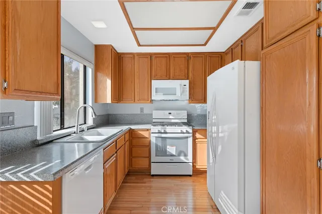 $899,000 | 2615 Plaza Del Amo, Unit 606, Torrance, CA 90503