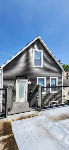 $895,000 | 3816 West Montrose Avenue, Chicago, IL 60618