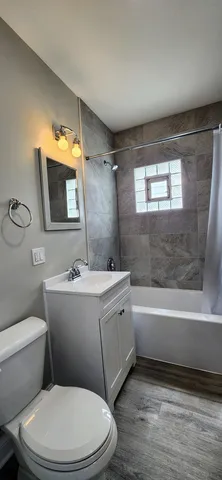 $895,000 | 3816 West Montrose Avenue, Chicago, IL 60618