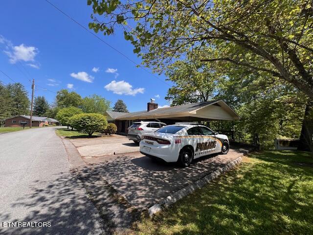 605 Elmwood Road Middlesboro, KY 40965 - Photo 2 of 33 IMG_8699
