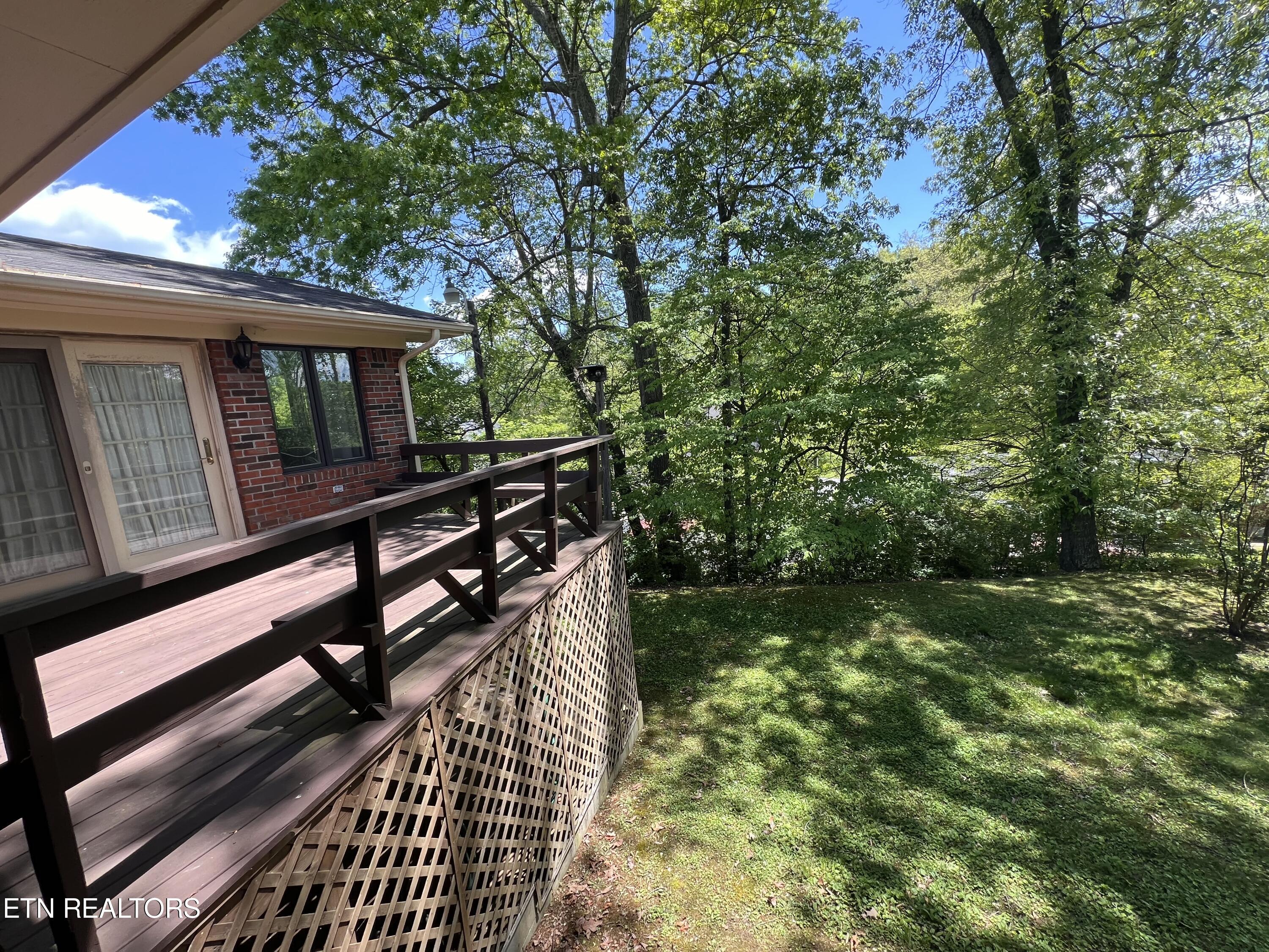 605 Elmwood Road Middlesboro, KY 40965 - Photo 31 of 33 IMG_8698