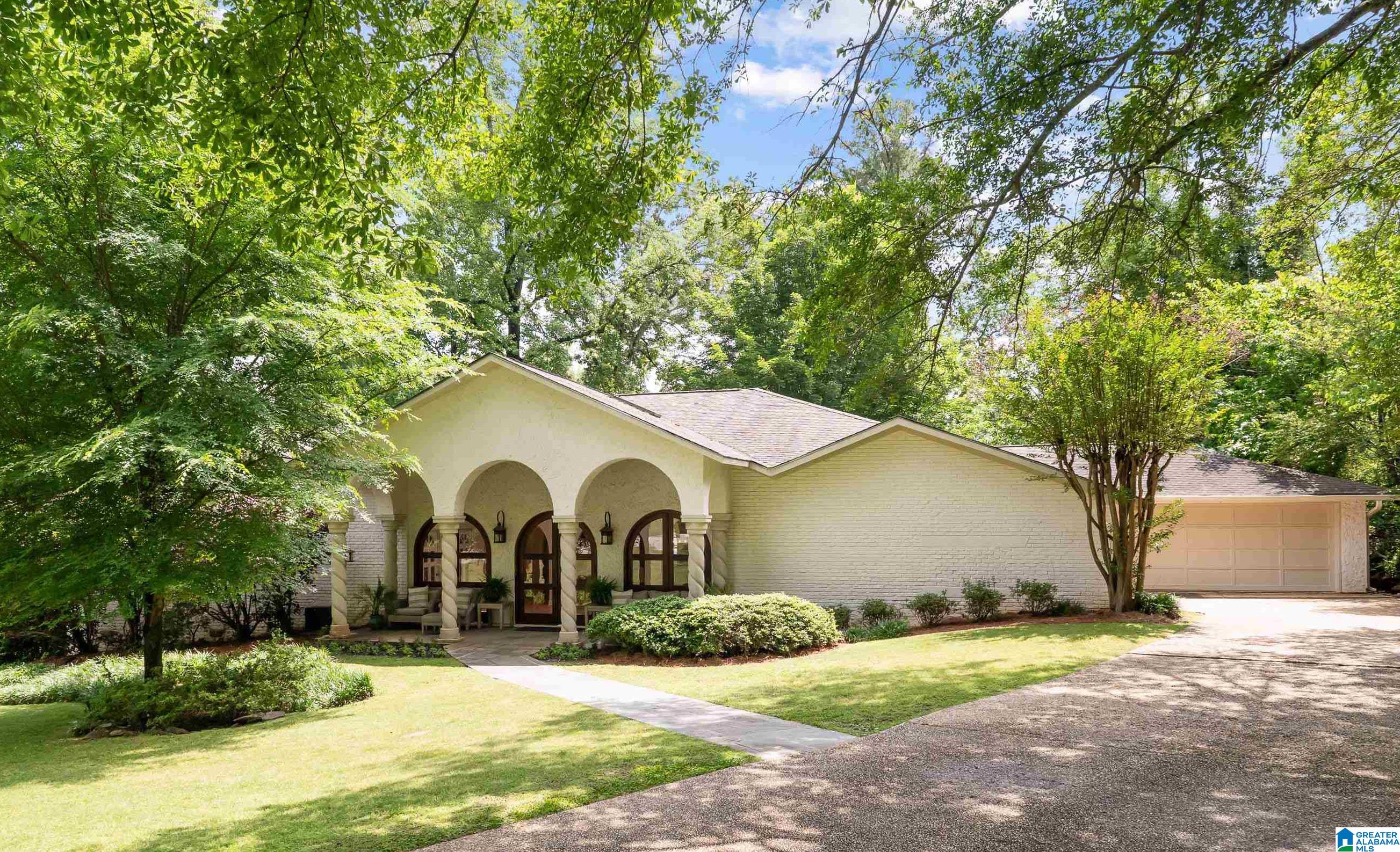 3513 Woodridge Road South Birmingham, AL 35223 - Photo 1 of 52