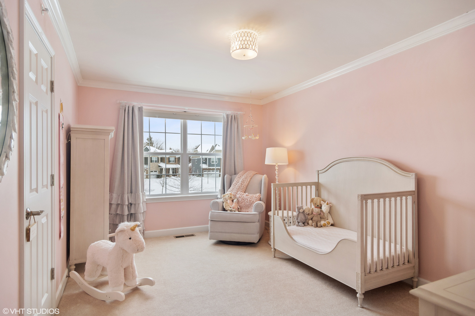3577 Harold Circle Hoffman Estates, IL 60192 - Photo 16 of 32 a living room with furniture and a window