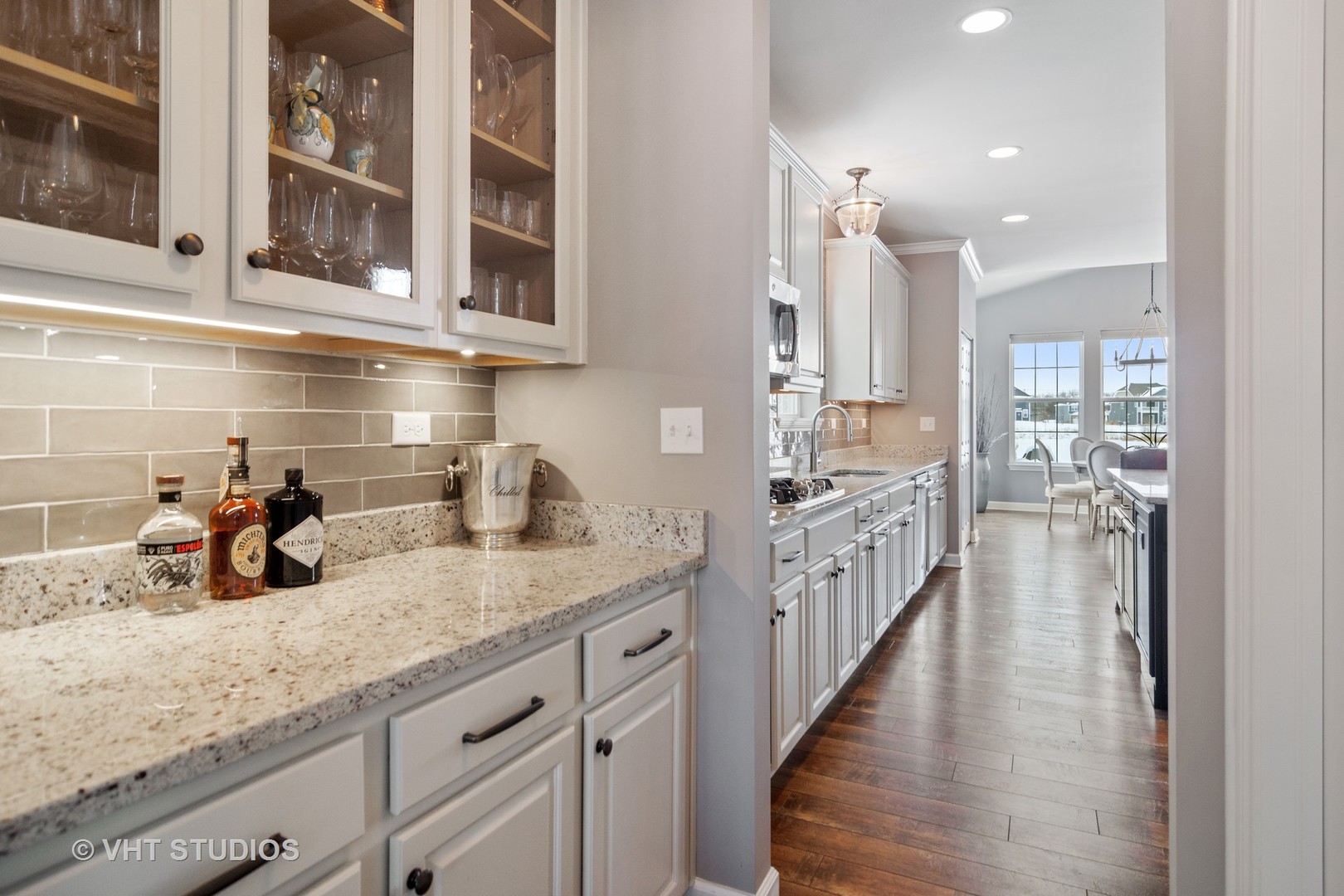 3577 Harold Circle Hoffman Estates, IL 60192 - Photo 27 of 32 a kitchen with sink and cabinets